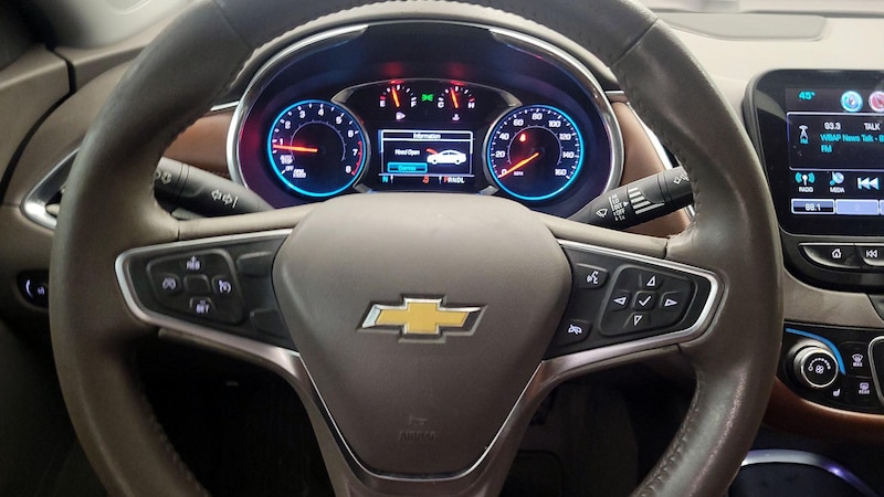 2017 Chevrolet Malibu LT 10