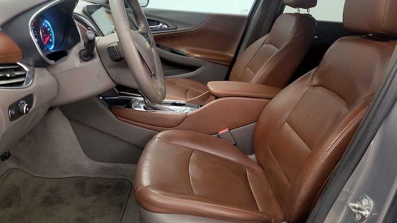 2017 Chevrolet Malibu LT 11
