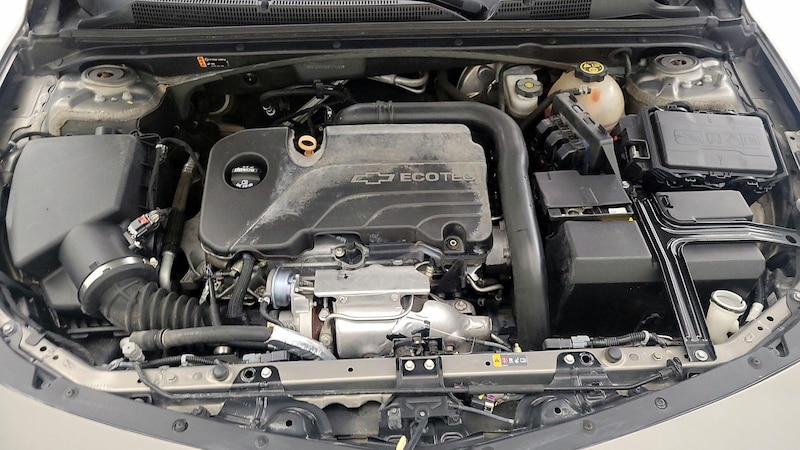 2017 Chevrolet Malibu LT 21