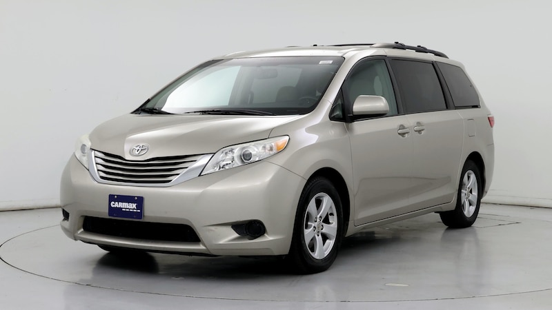 2015 Toyota Sienna LE 4