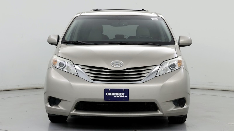 2015 Toyota Sienna LE 5