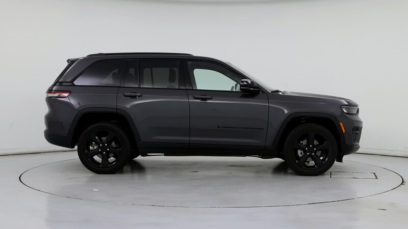 2023 Jeep Grand Cherokee Altitude 7