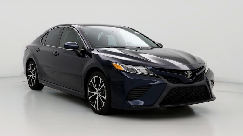 2019 Toyota Camry SE Hero Image