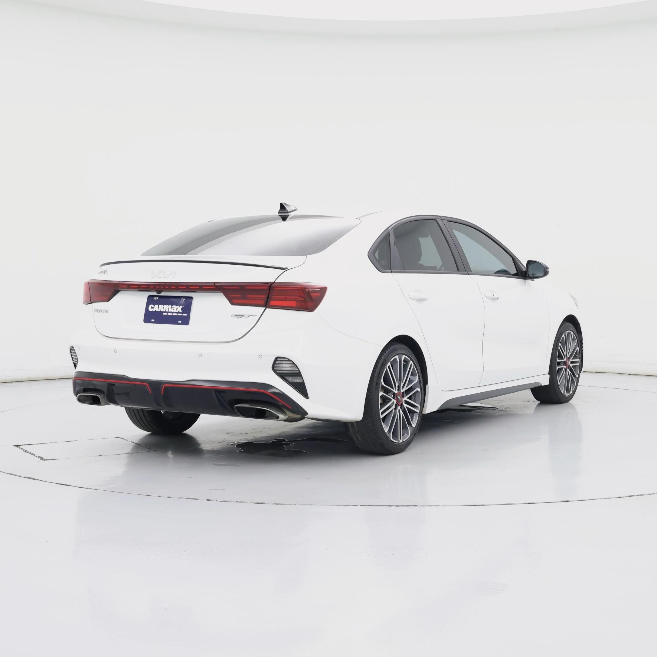 Thumbnail: 2023 Kia Forte - 8