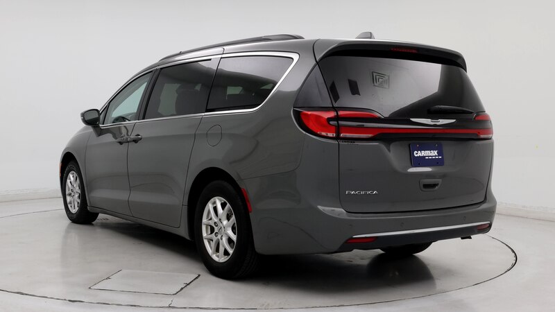 2022 Chrysler Pacifica Touring L 2