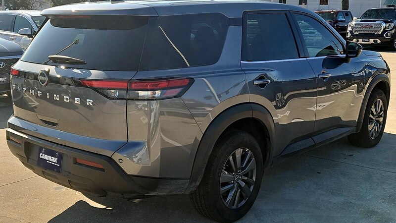 2023 Nissan Pathfinder S 5