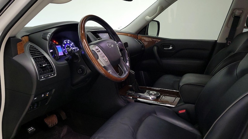 2019 INFINITI QX80 Luxe 11