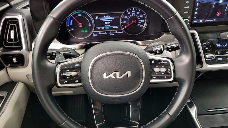 2022 Kia Sorento EX 10