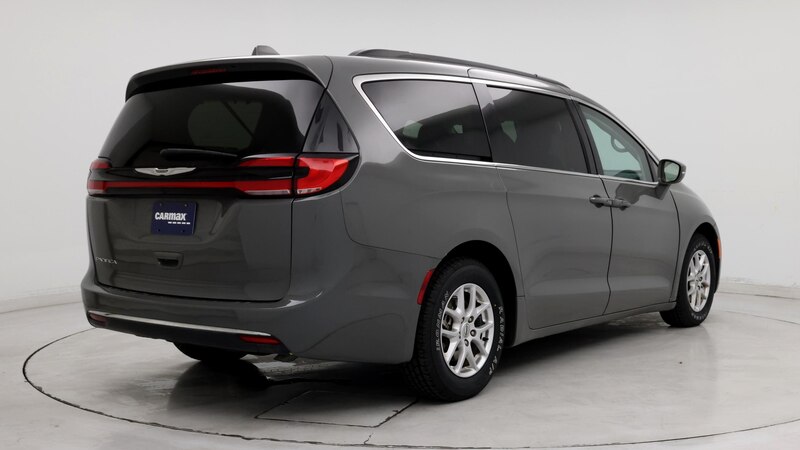 2022 Chrysler Pacifica Touring L 8