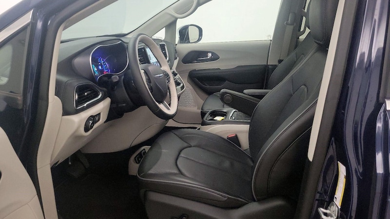 2020 Chrysler Pacifica Hybrid Limited 11