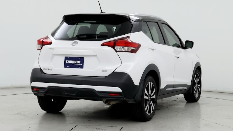 2019 Nissan Kicks SR 8