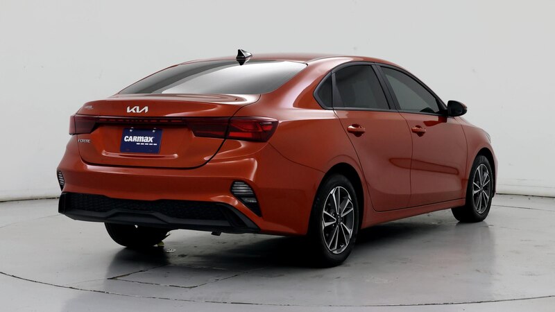 2023 Kia Forte LXS 8