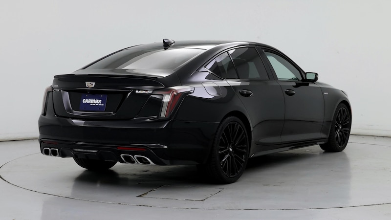 2022 Cadillac CT5 V 8