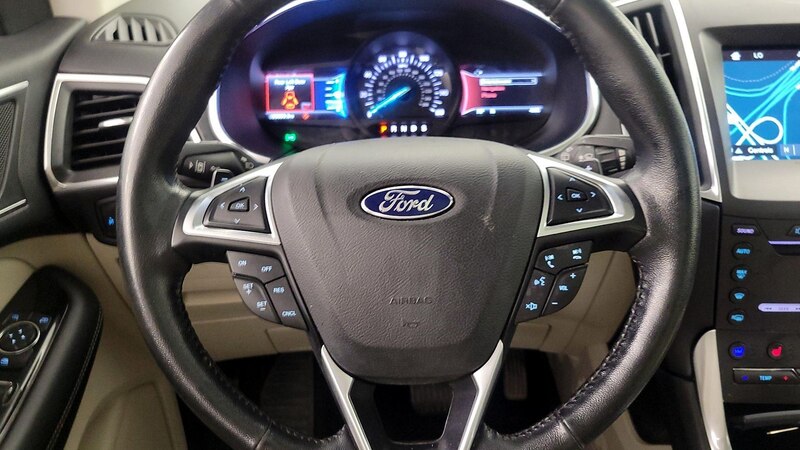 2016 Ford Edge Titanium 10