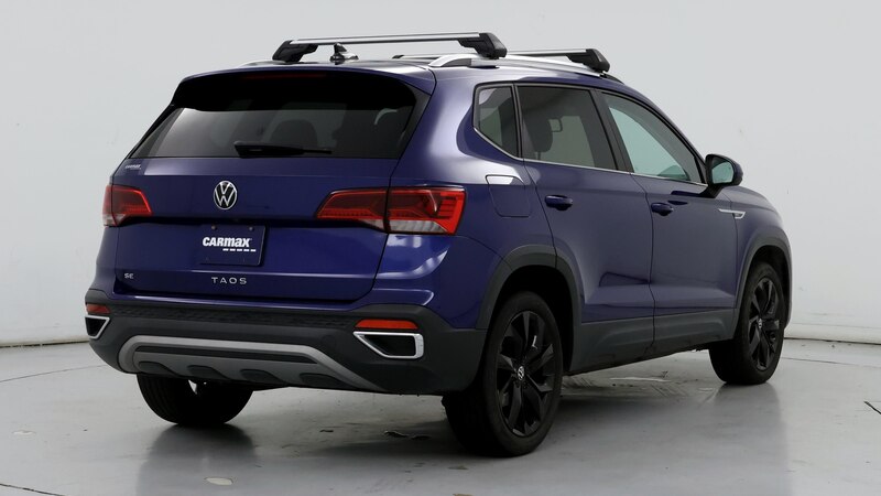 2022 Volkswagen Taos SE 8