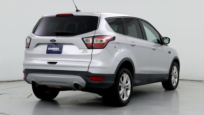 2017 Ford Escape SE 8