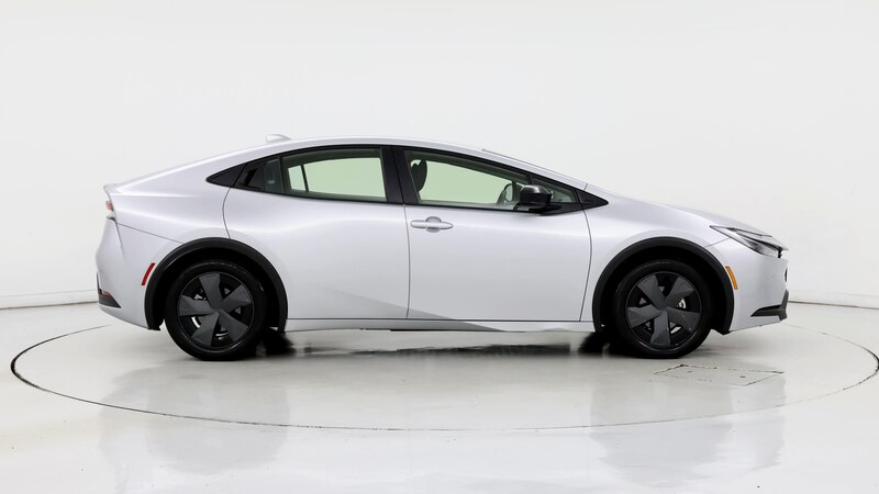 2024 Toyota Prius LE 7