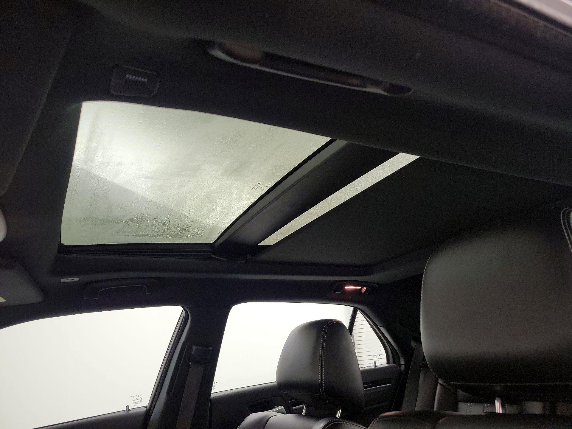 Thumbnail: 2022 Chrysler 300 - 19