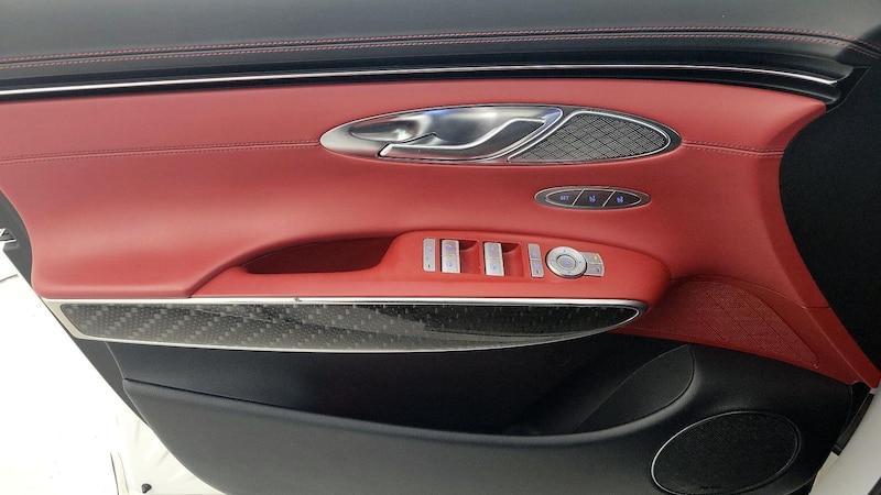 2022 Genesis GV70 Sport 12