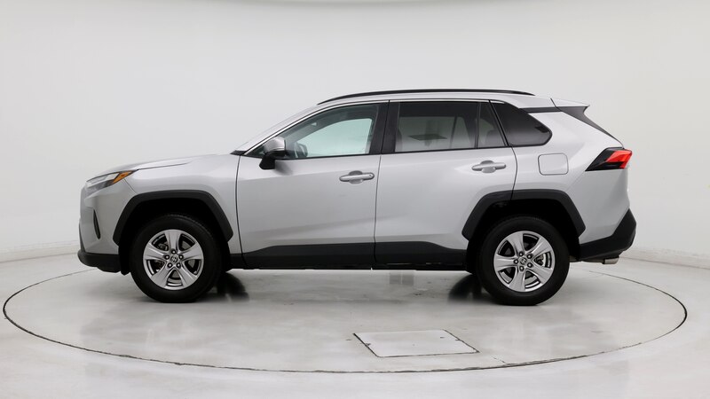 2023 Toyota RAV4 XLE 3
