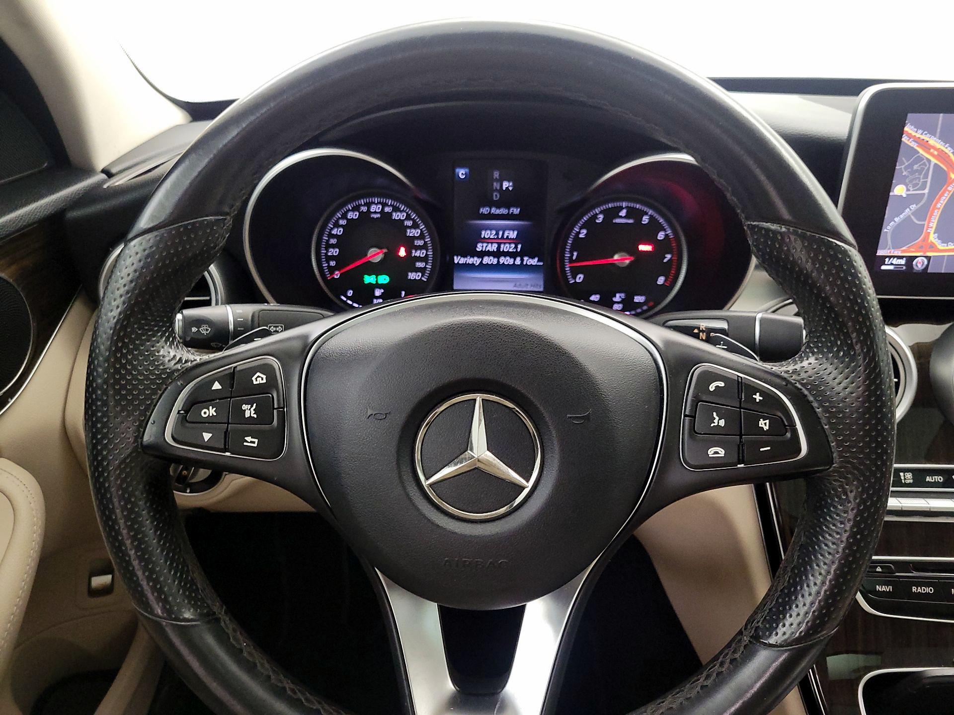 Thumbnail: 2016 Mercedes-Benz C-Class - 10