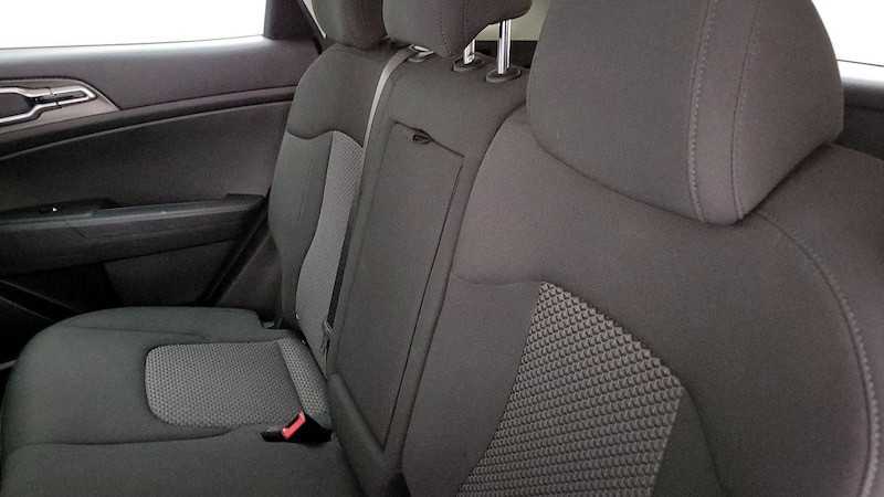 2023 Kia Sportage LX 19
