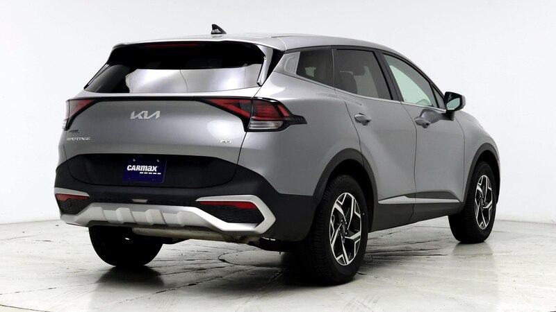 2023 Kia Sportage LX 8