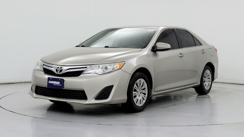 2014 Toyota Camry LE 4