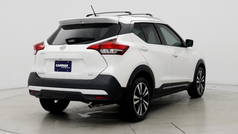 2019 Nissan Kicks SR 8