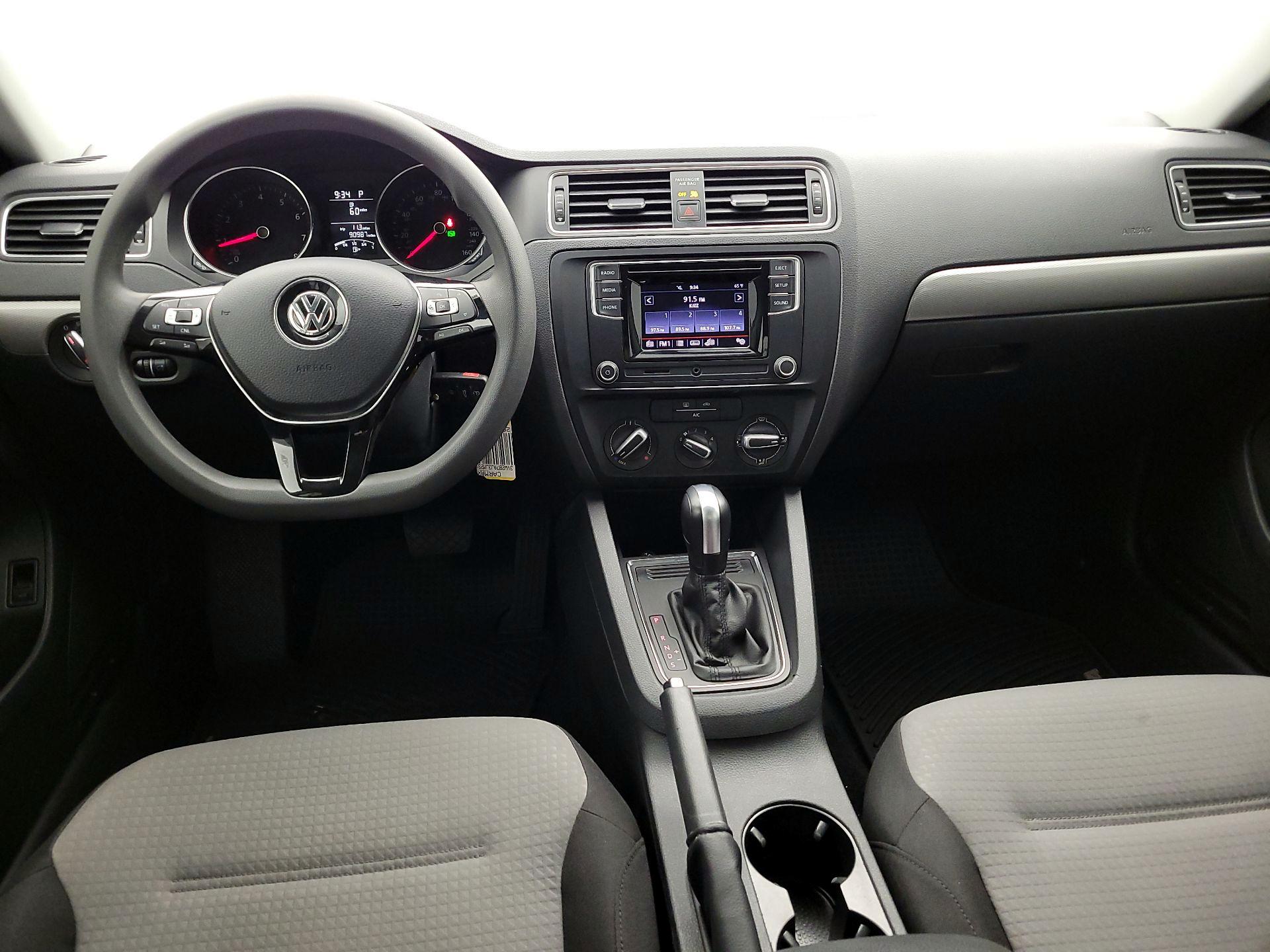 Thumbnail: 2018 Volkswagen Jetta - 9