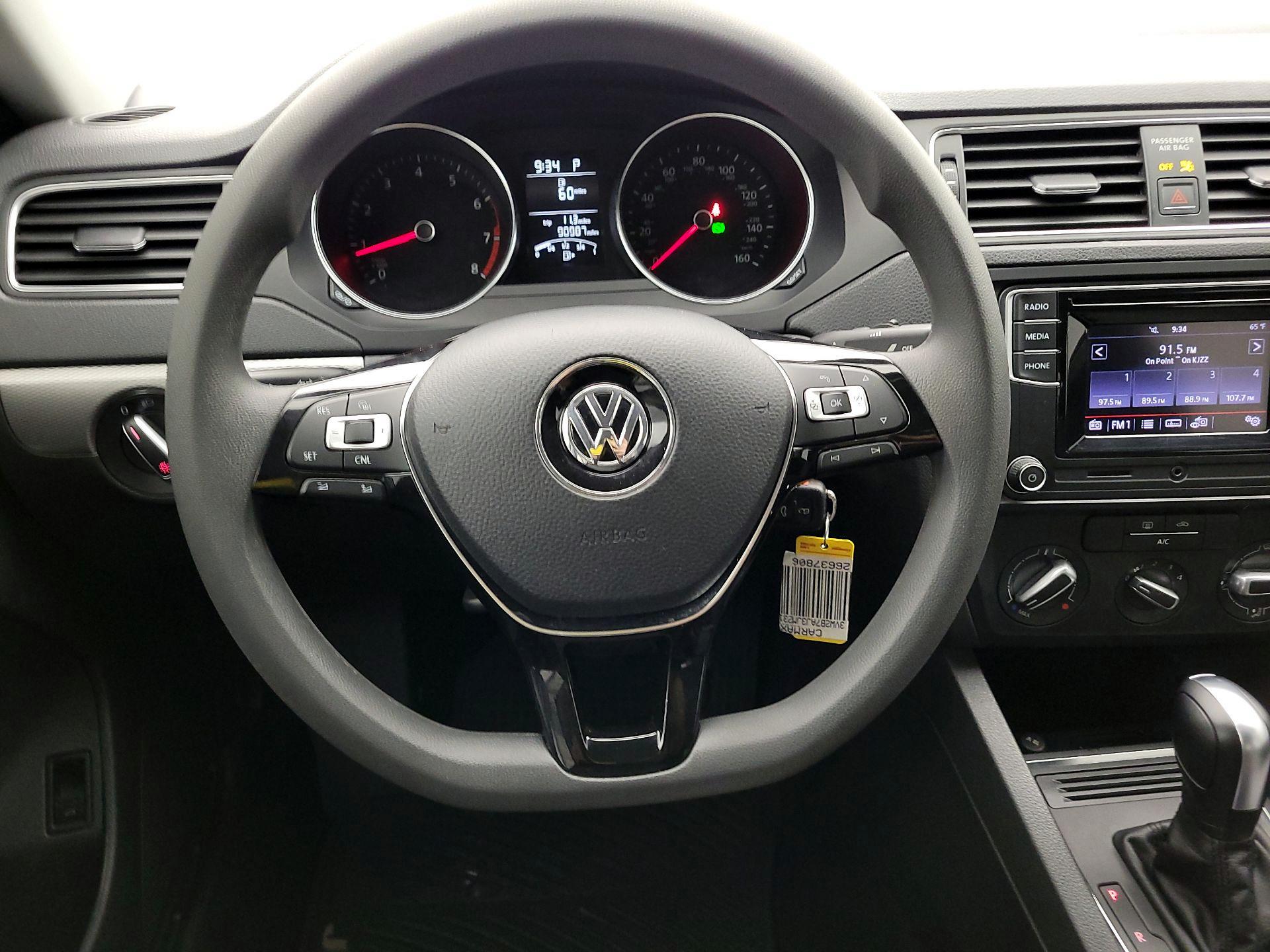 Thumbnail: 2018 Volkswagen Jetta - 10