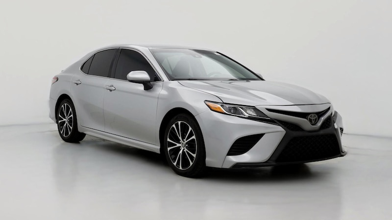 2018 Toyota Camry SE Hero Image