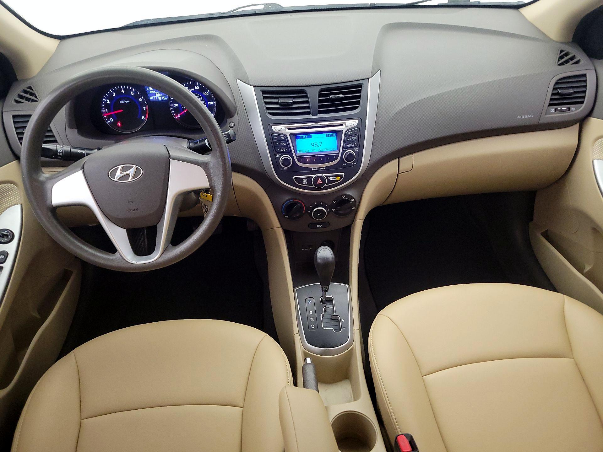 Thumbnail: 2013 Hyundai Accent - 9
