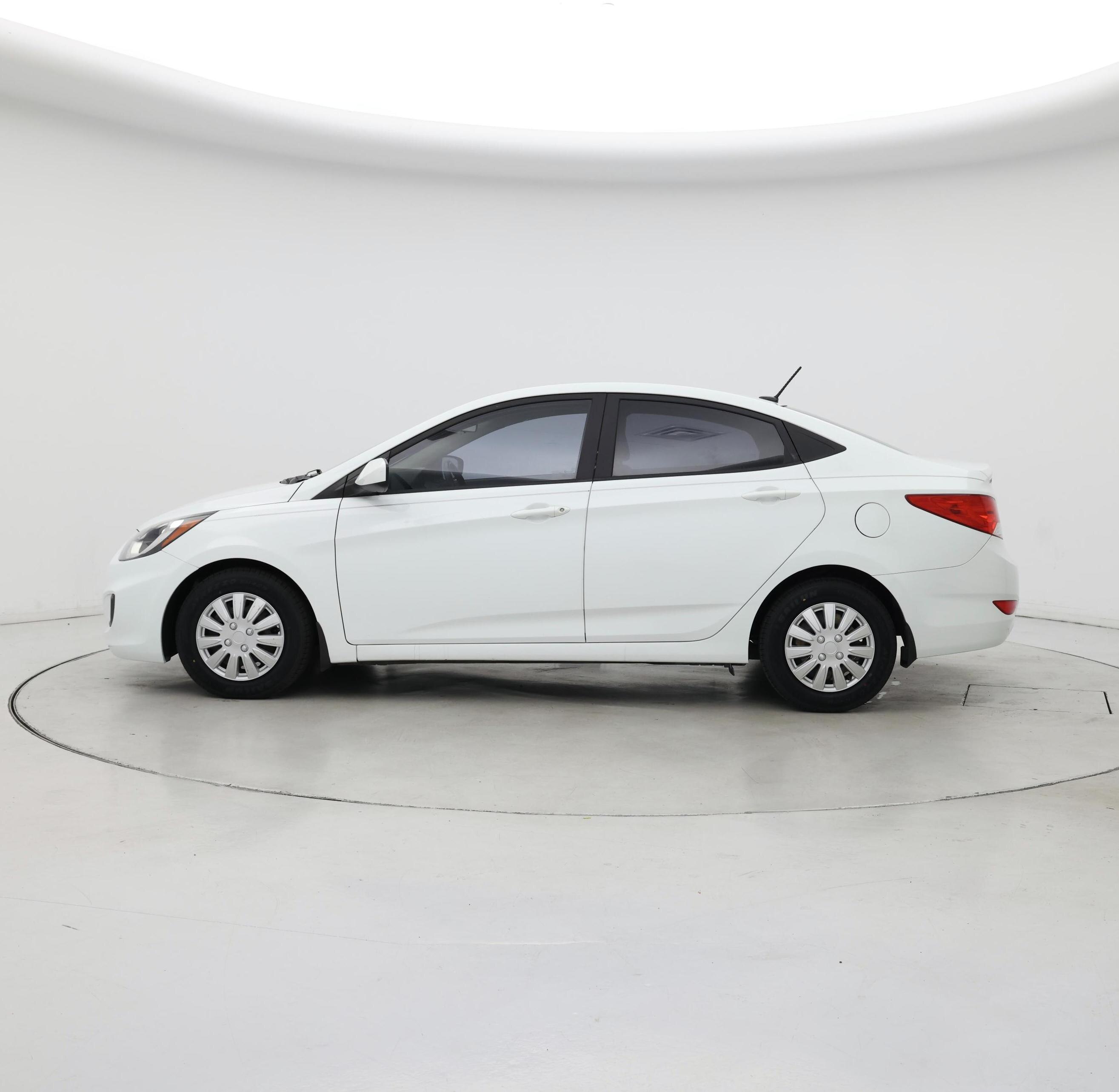 Thumbnail: 2013 Hyundai Accent - 3