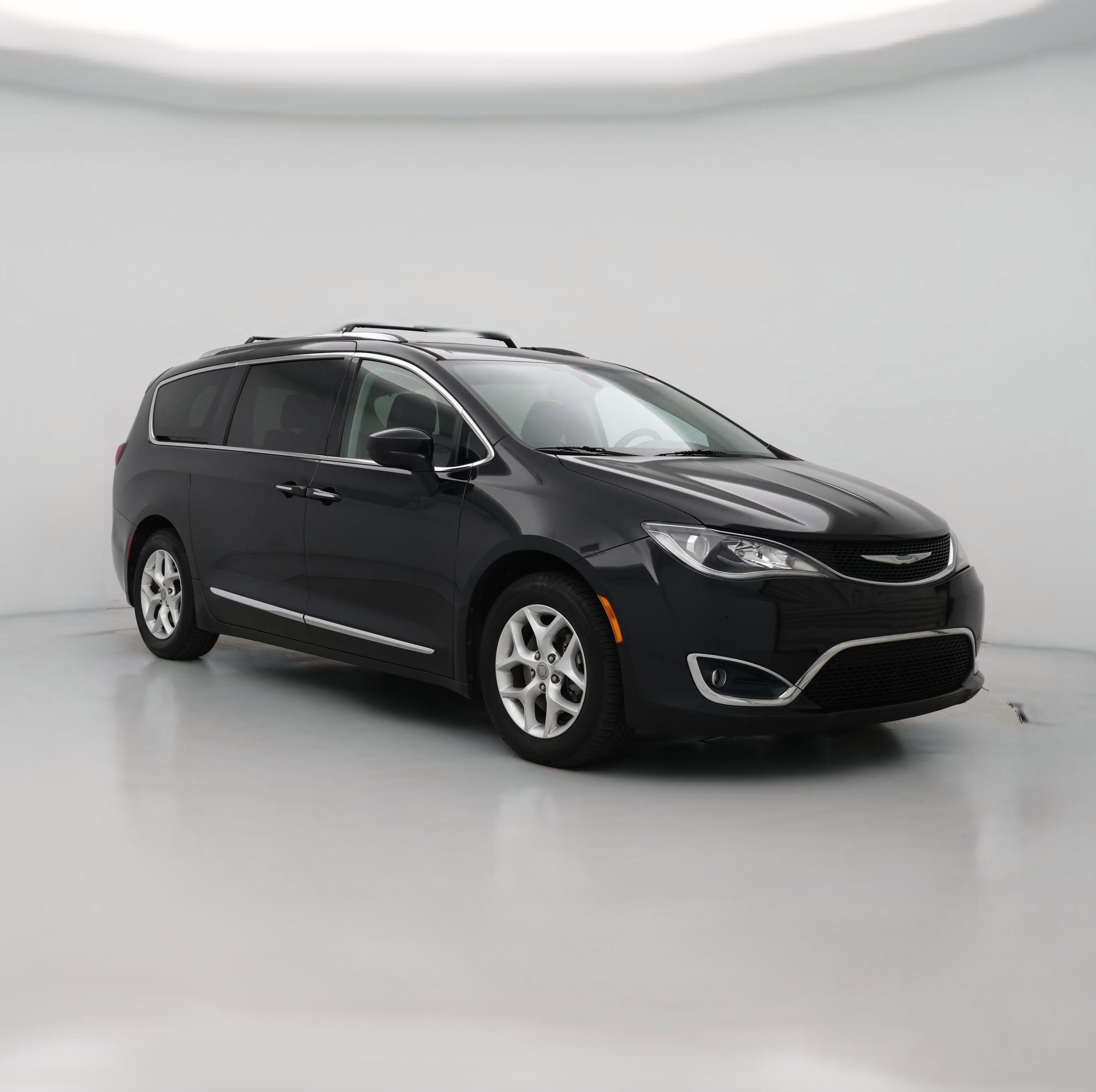 Thumbnail: 2018 Chrysler Pacifica - 1