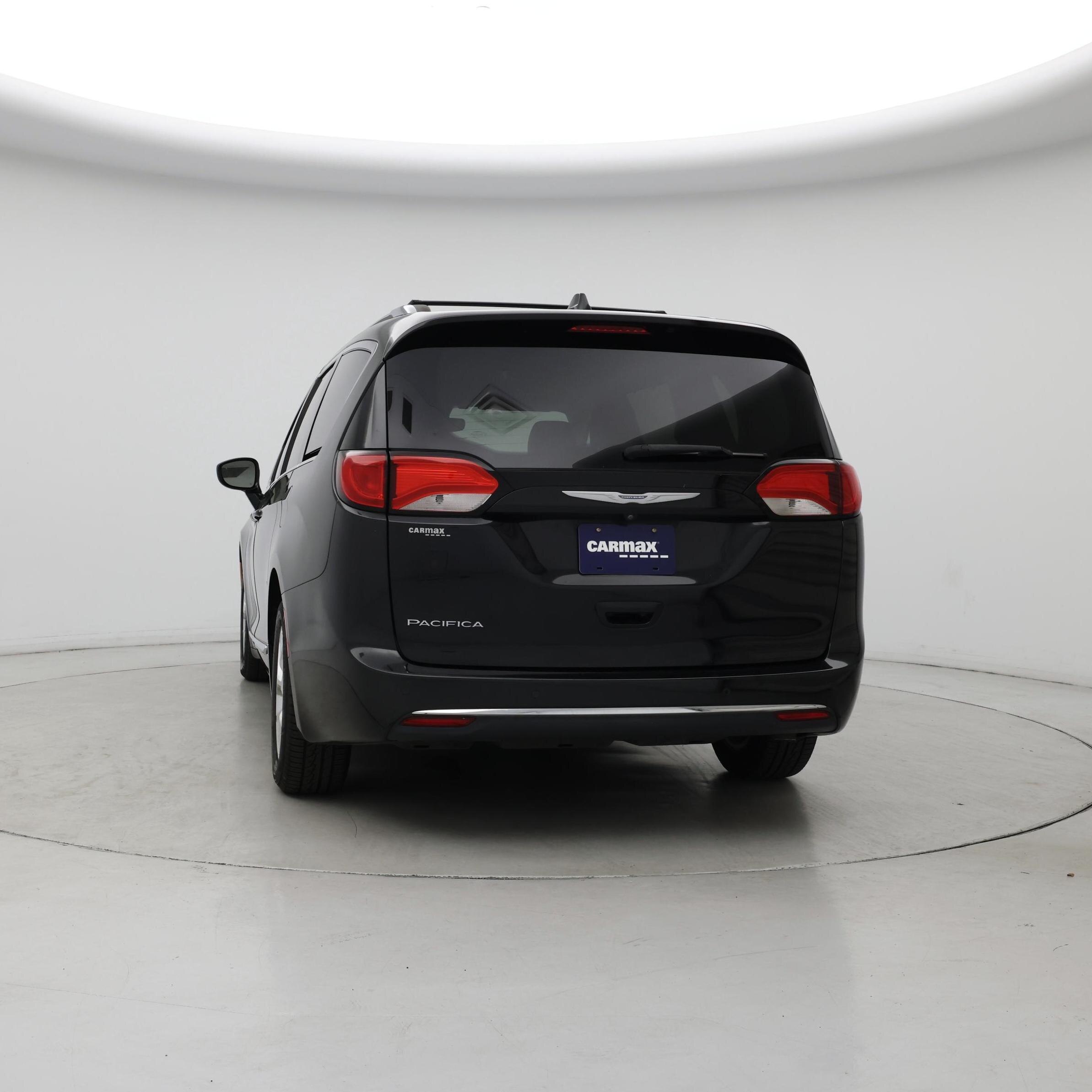 Thumbnail: 2018 Chrysler Pacifica - 6