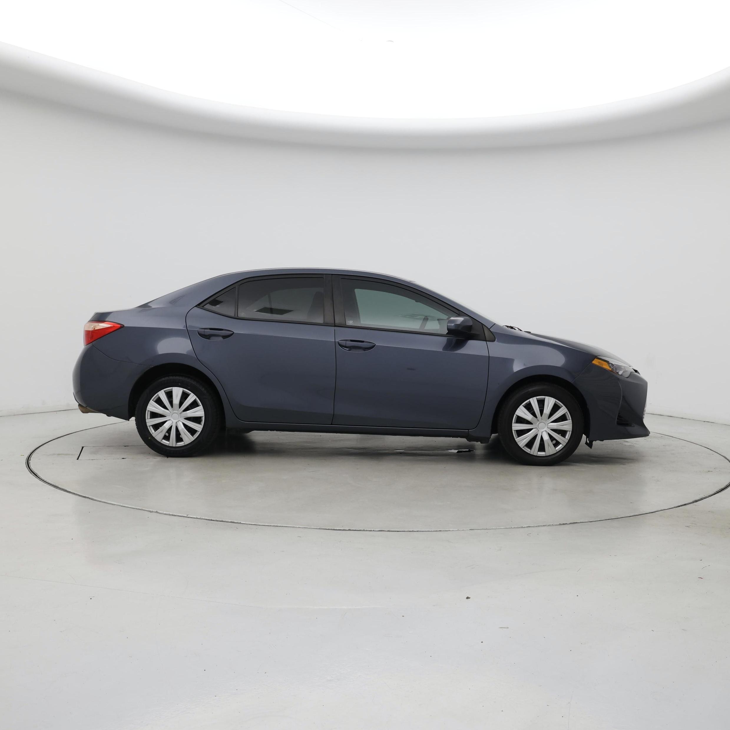 Thumbnail: 2017 Toyota Corolla - 7