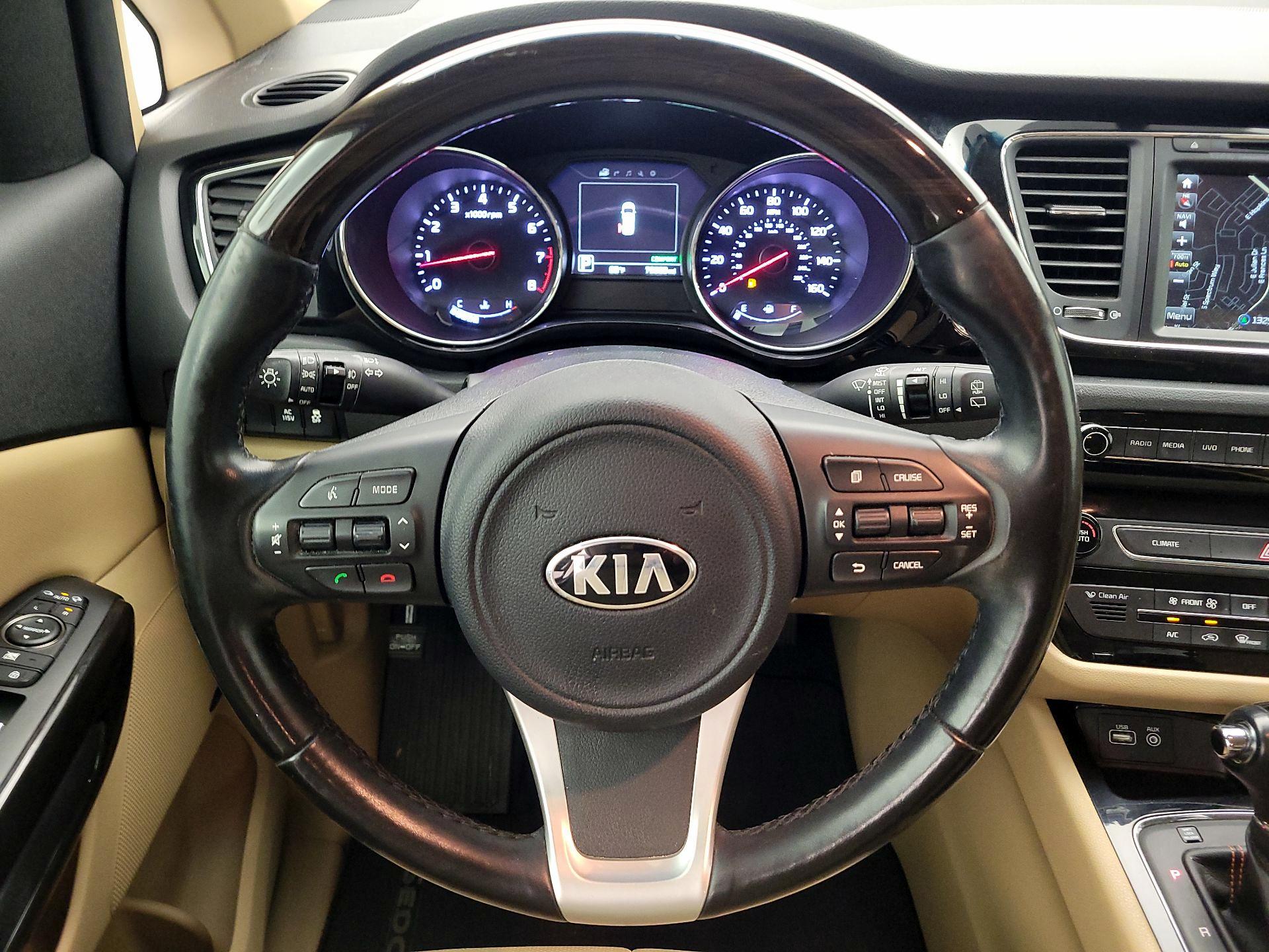Thumbnail: 2016 Kia Sedona - 10