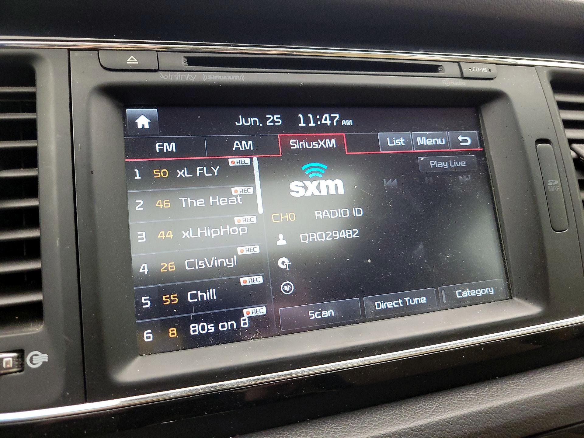 Thumbnail: 2016 Kia Sedona - 16