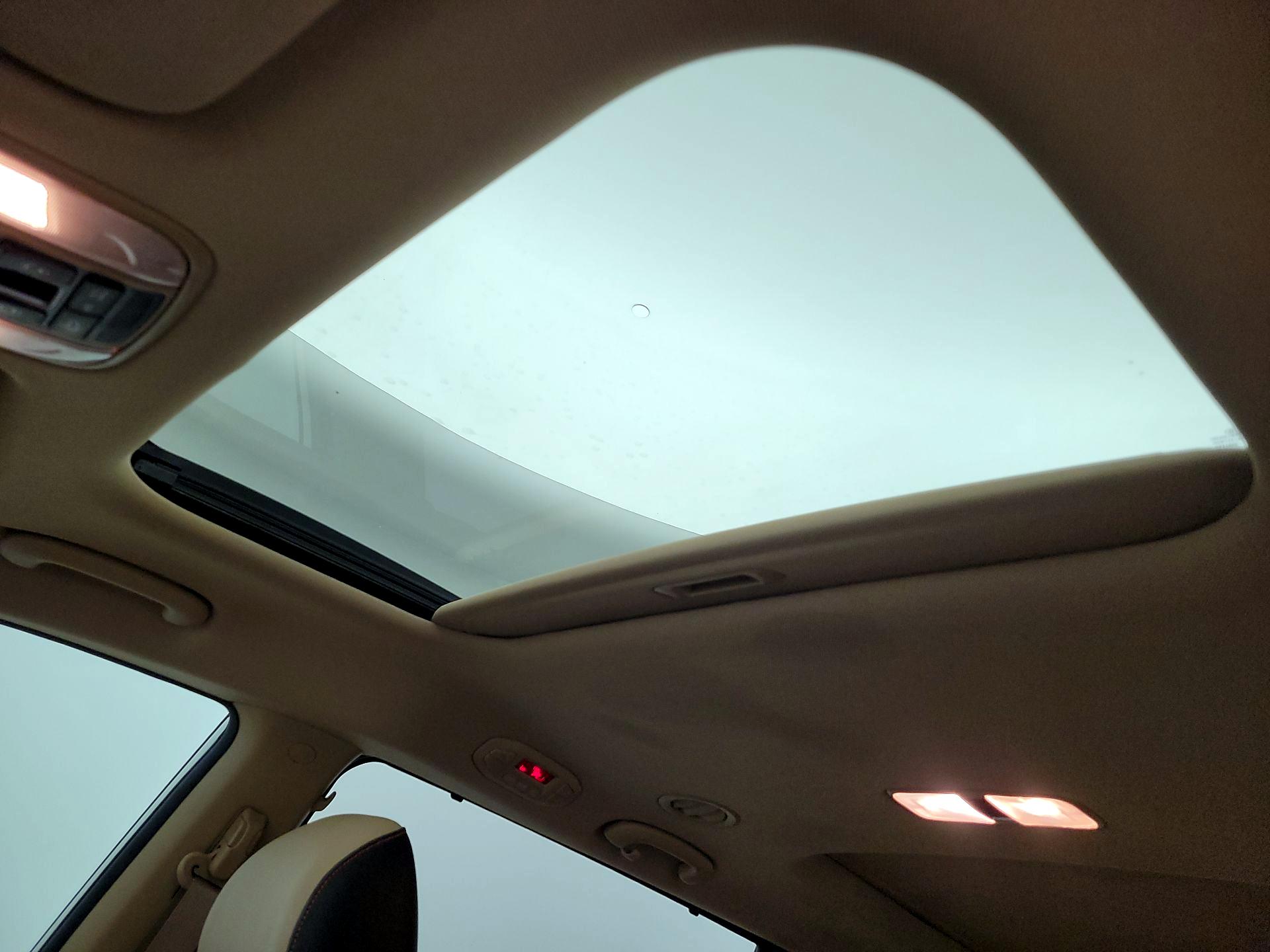 Thumbnail: 2016 Kia Sedona - 20