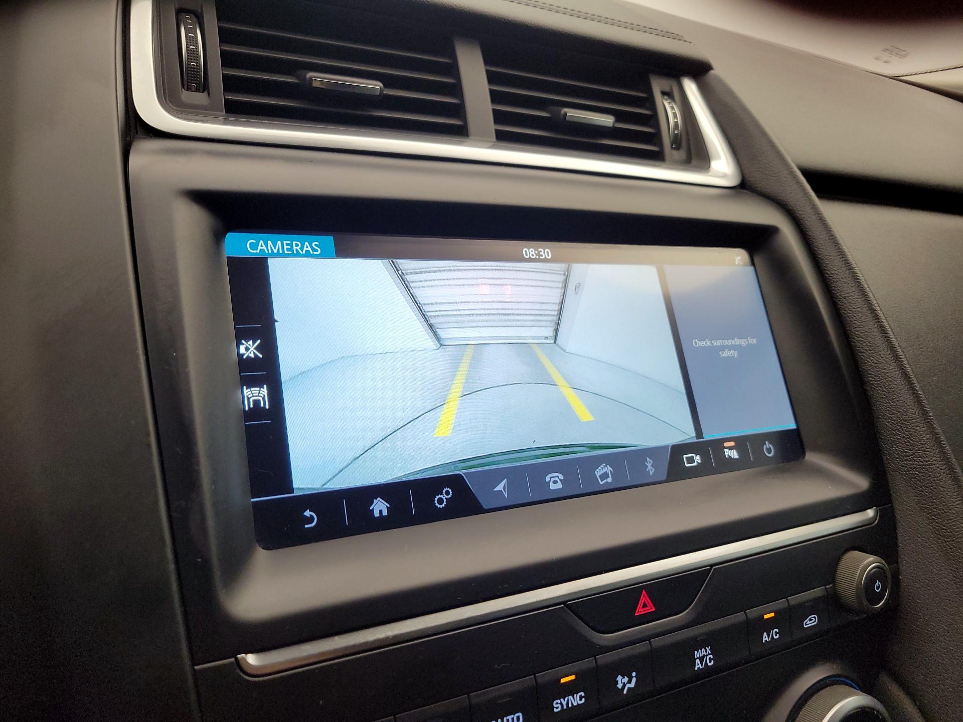 Thumbnail: 2019 Jaguar E-Pace - 14