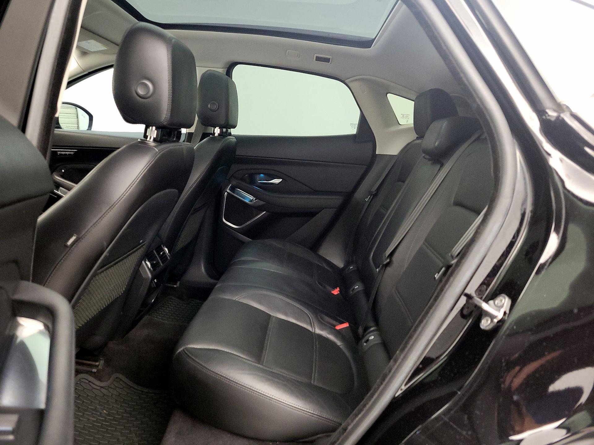 Thumbnail: 2019 Jaguar E-Pace - 20