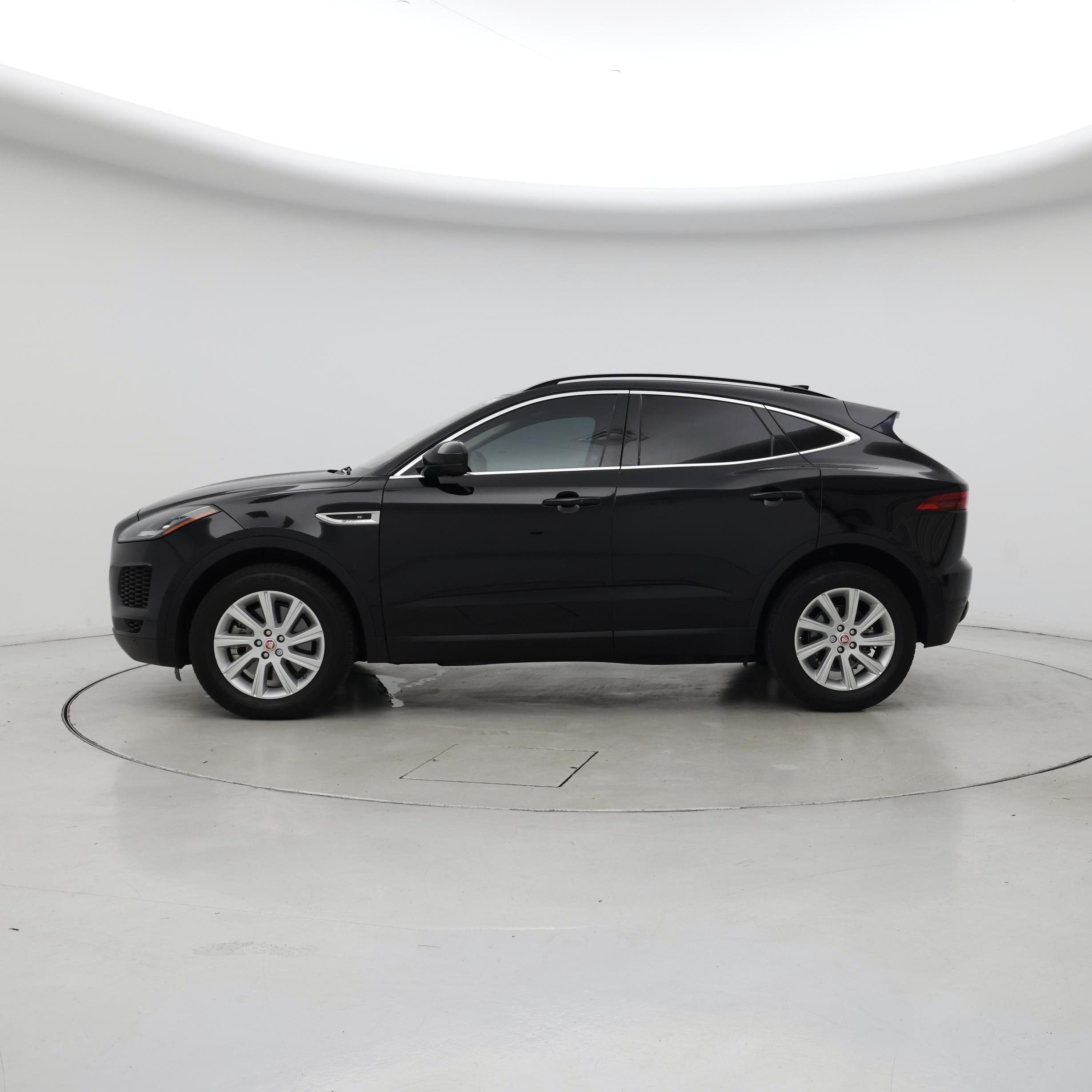 Thumbnail: 2019 Jaguar E-Pace - 3