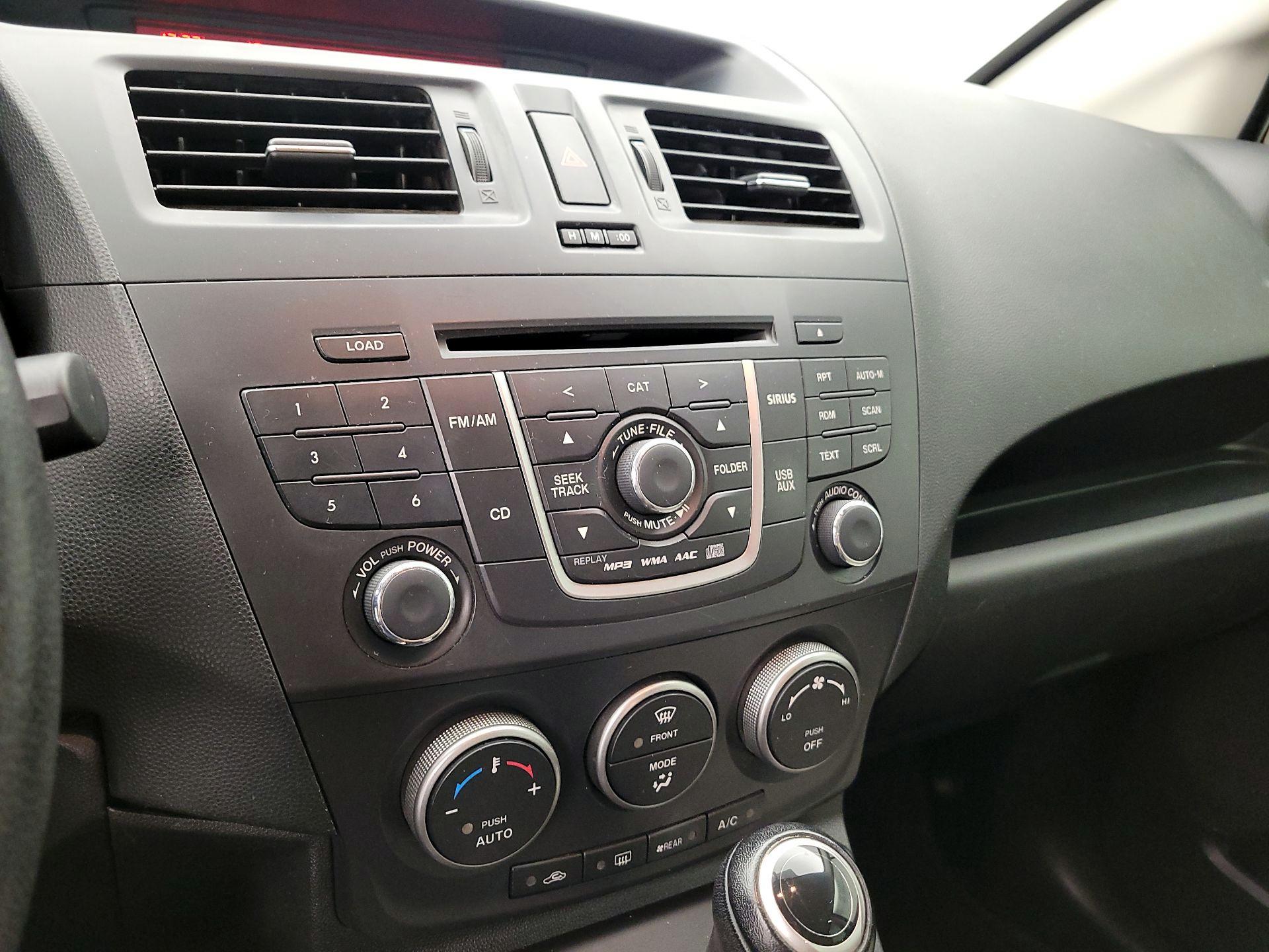 Thumbnail: 2014 Mazda Mazda5 - 14