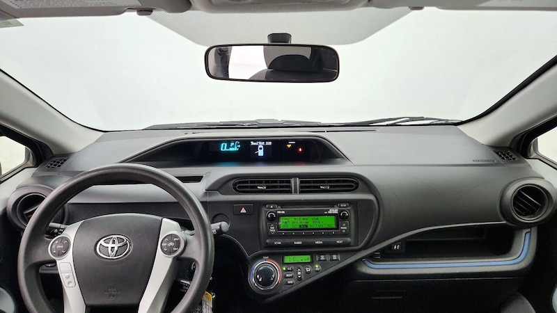 2013 Toyota Prius c Two 9