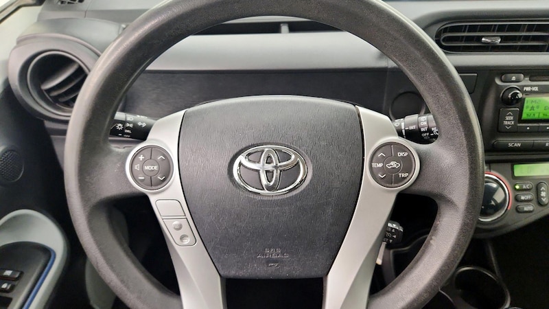 2013 Toyota Prius c Two 10