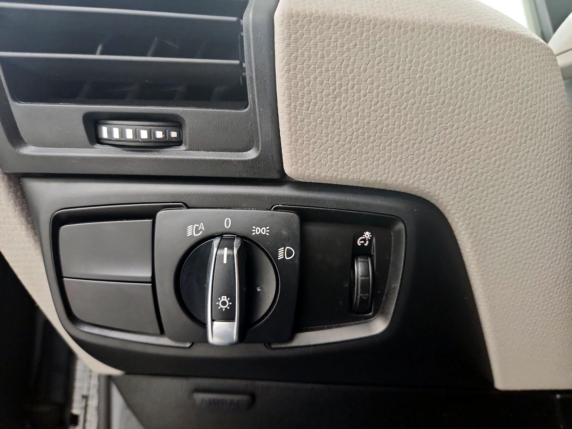 Thumbnail: 2016 BMW i3 - 13