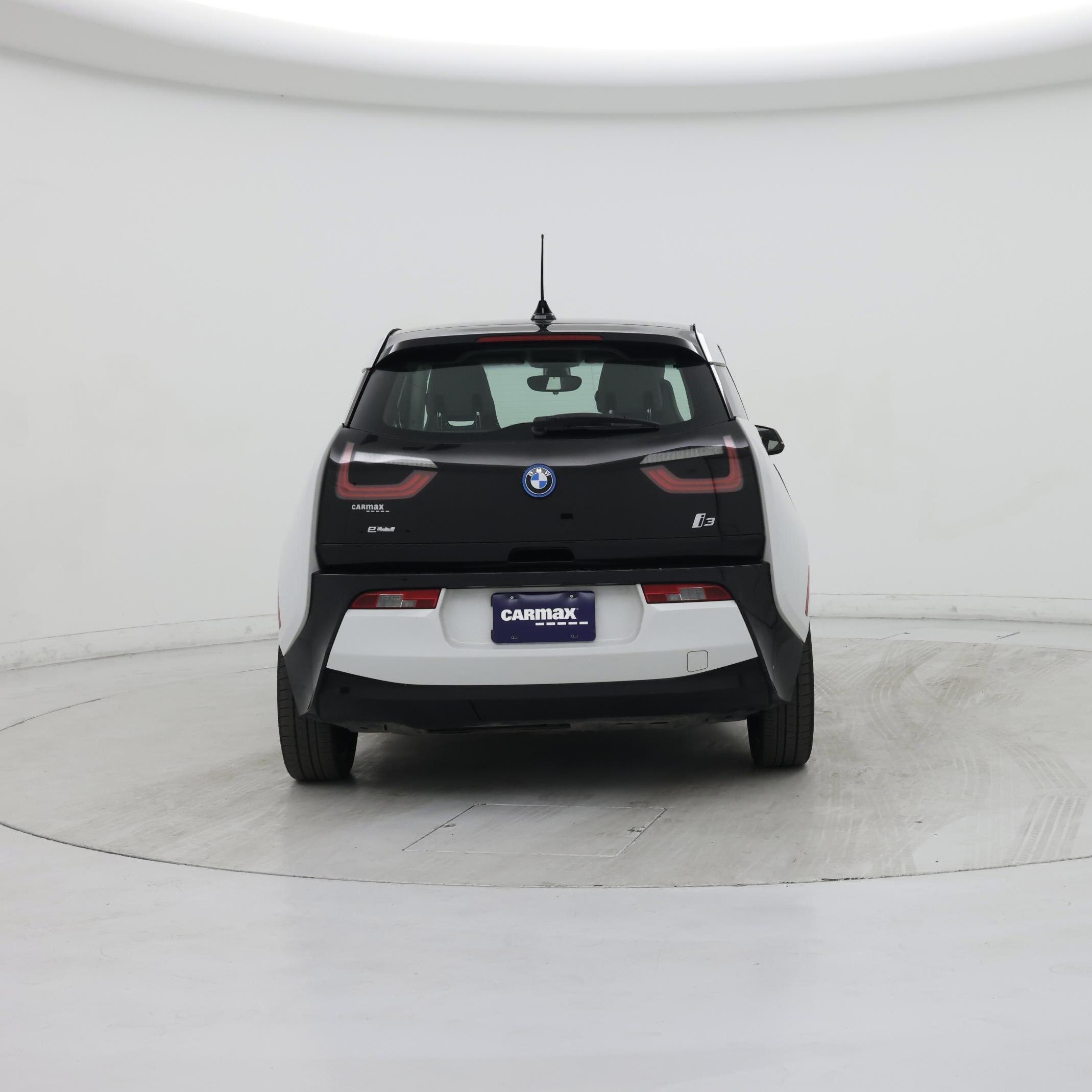 Thumbnail: 2016 BMW i3 - 6