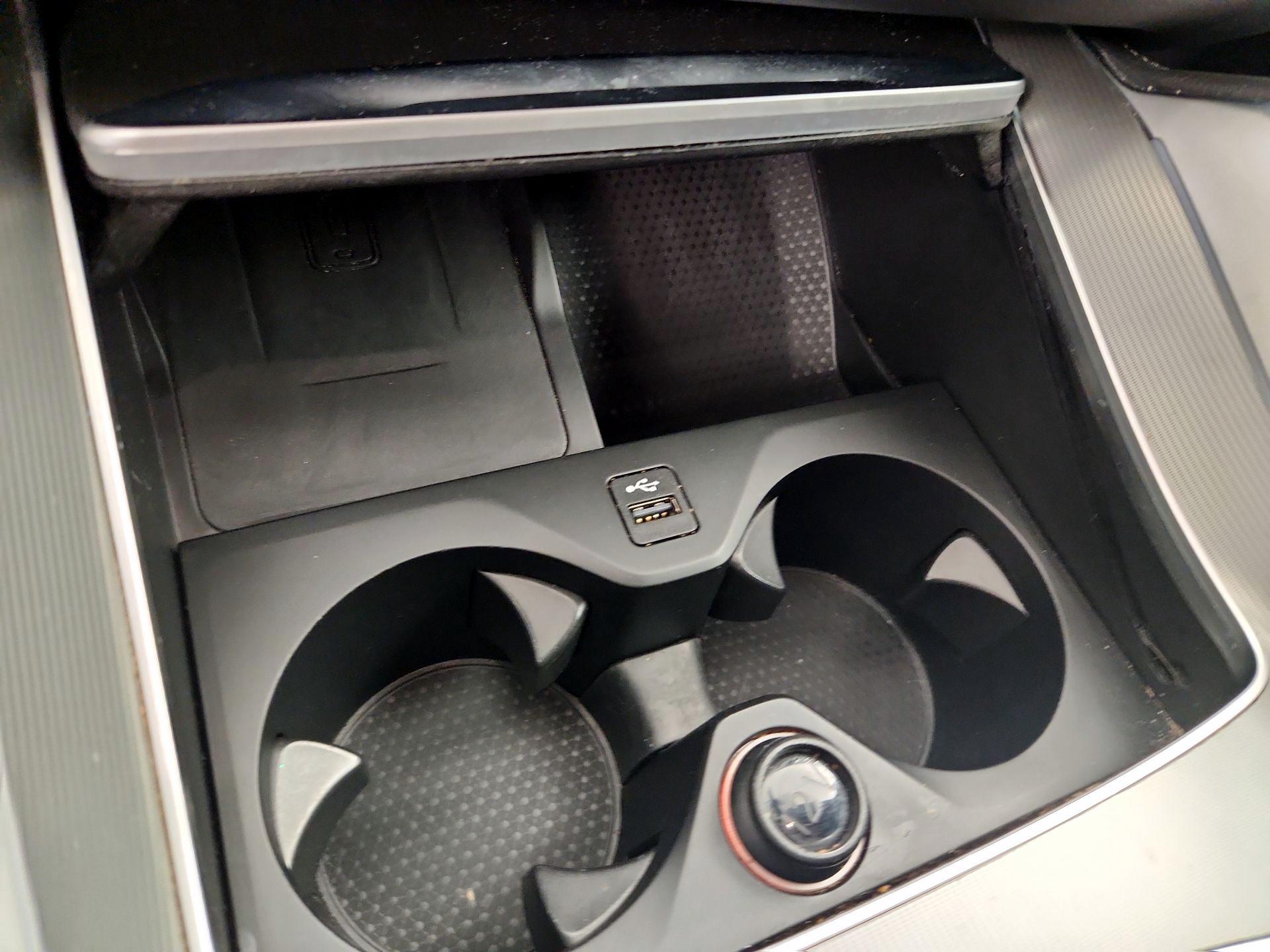 Thumbnail: 2020 BMW X6 - 16