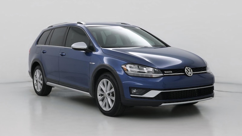 2019 Volkswagen Golf Alltrack S Hero Image